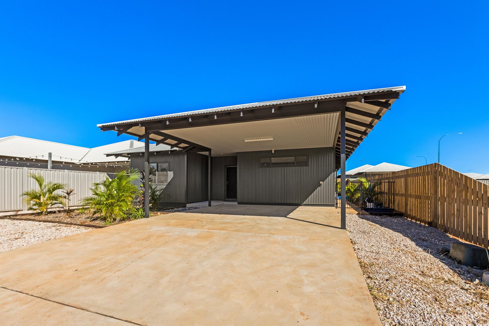 41 Cajuput Crescent DJUGUN 22