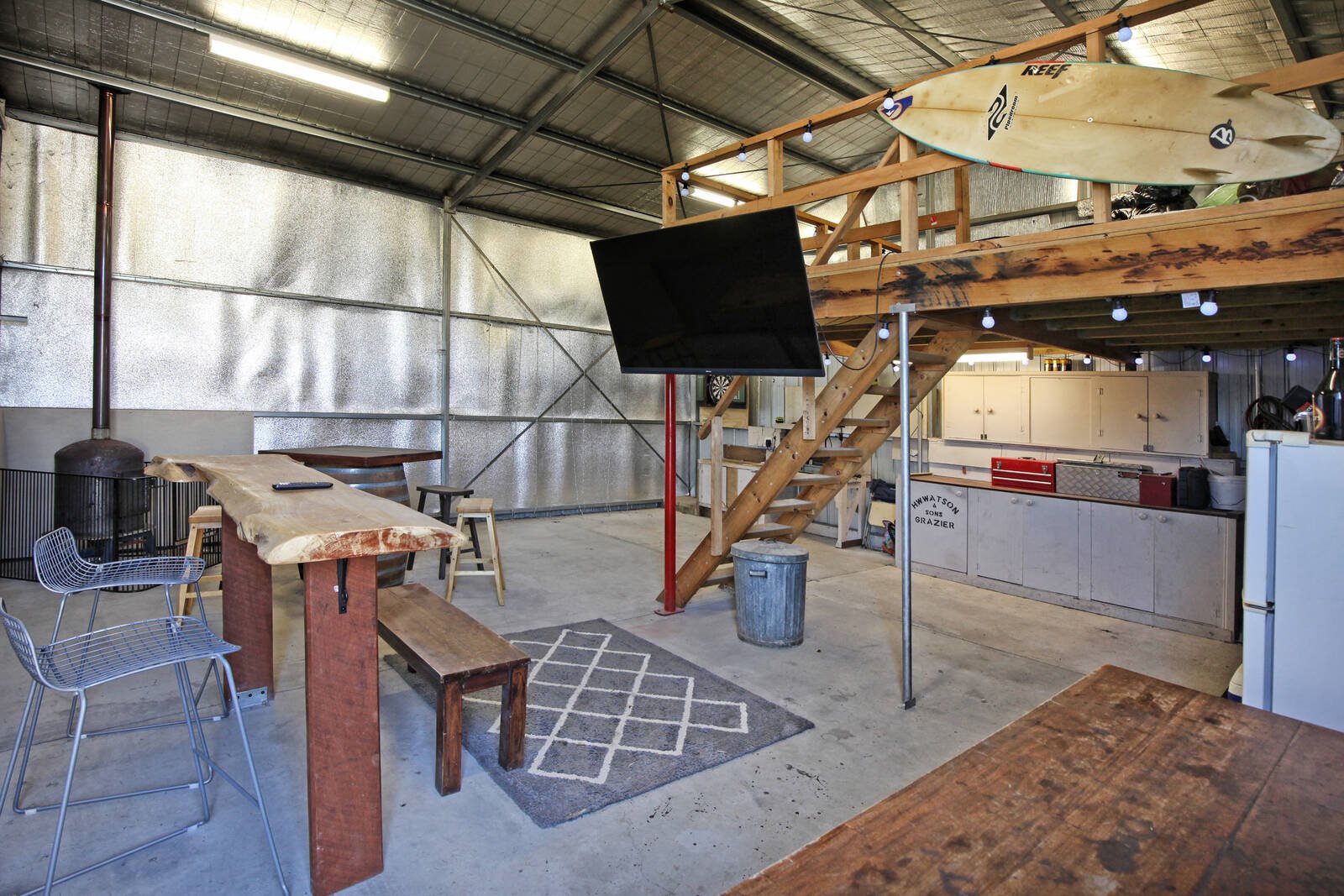 Real Estate and Property in 41 Campbells Court, Kyneton, VIC