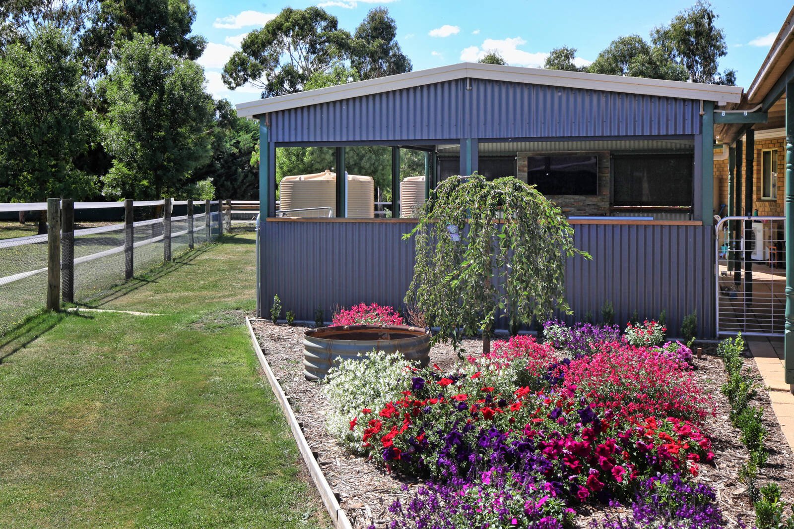 Real Estate and Property in 41 Campbells Court, Kyneton, VIC