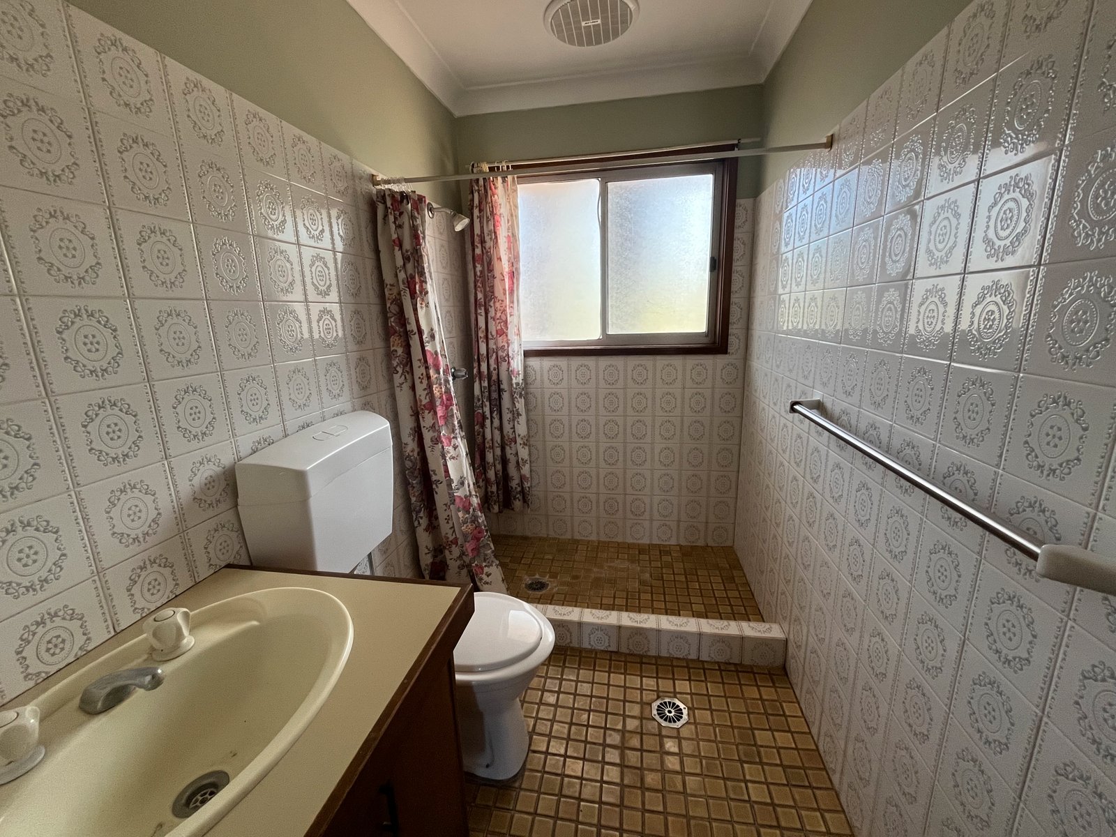 4/1 Chelmsford Street KOOTINGAL 3