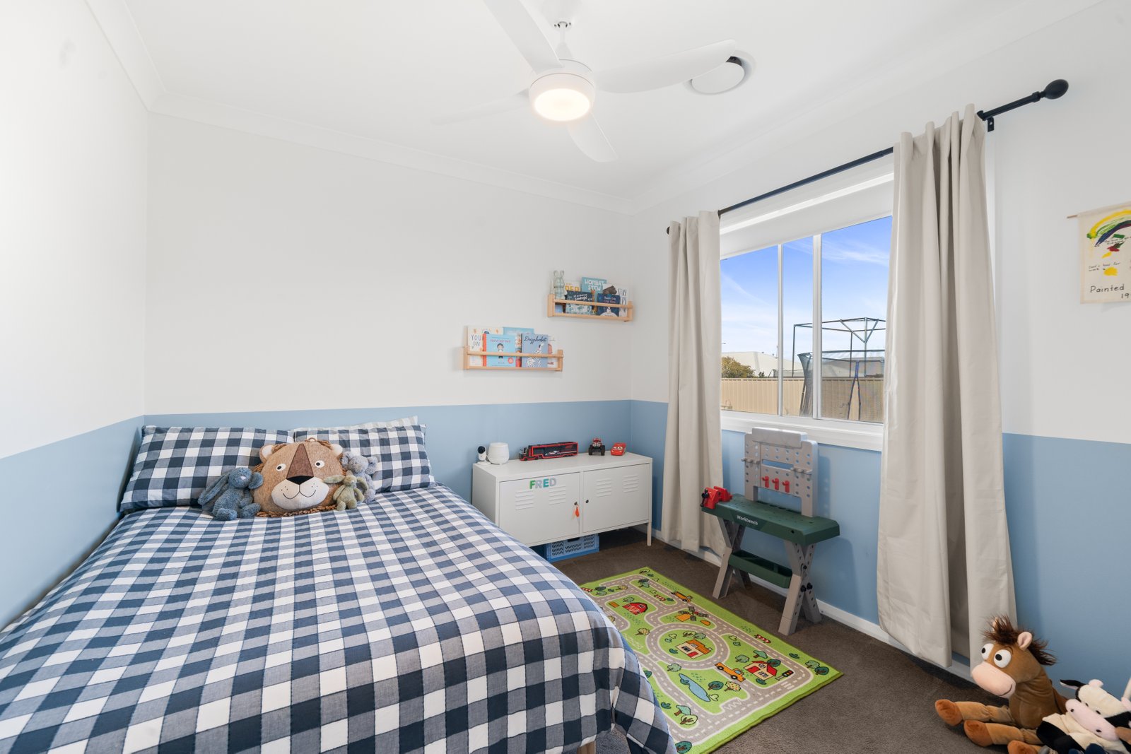 41 Cootamundra Boulevard GOBBAGOMBALIN 16
