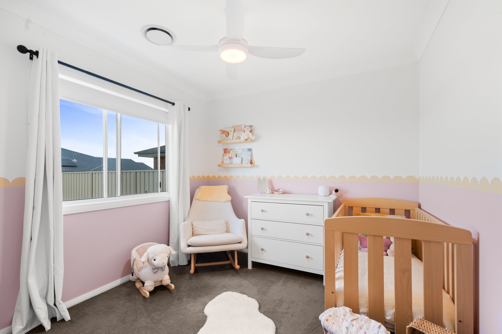 41 Cootamundra Boulevard GOBBAGOMBALIN 17