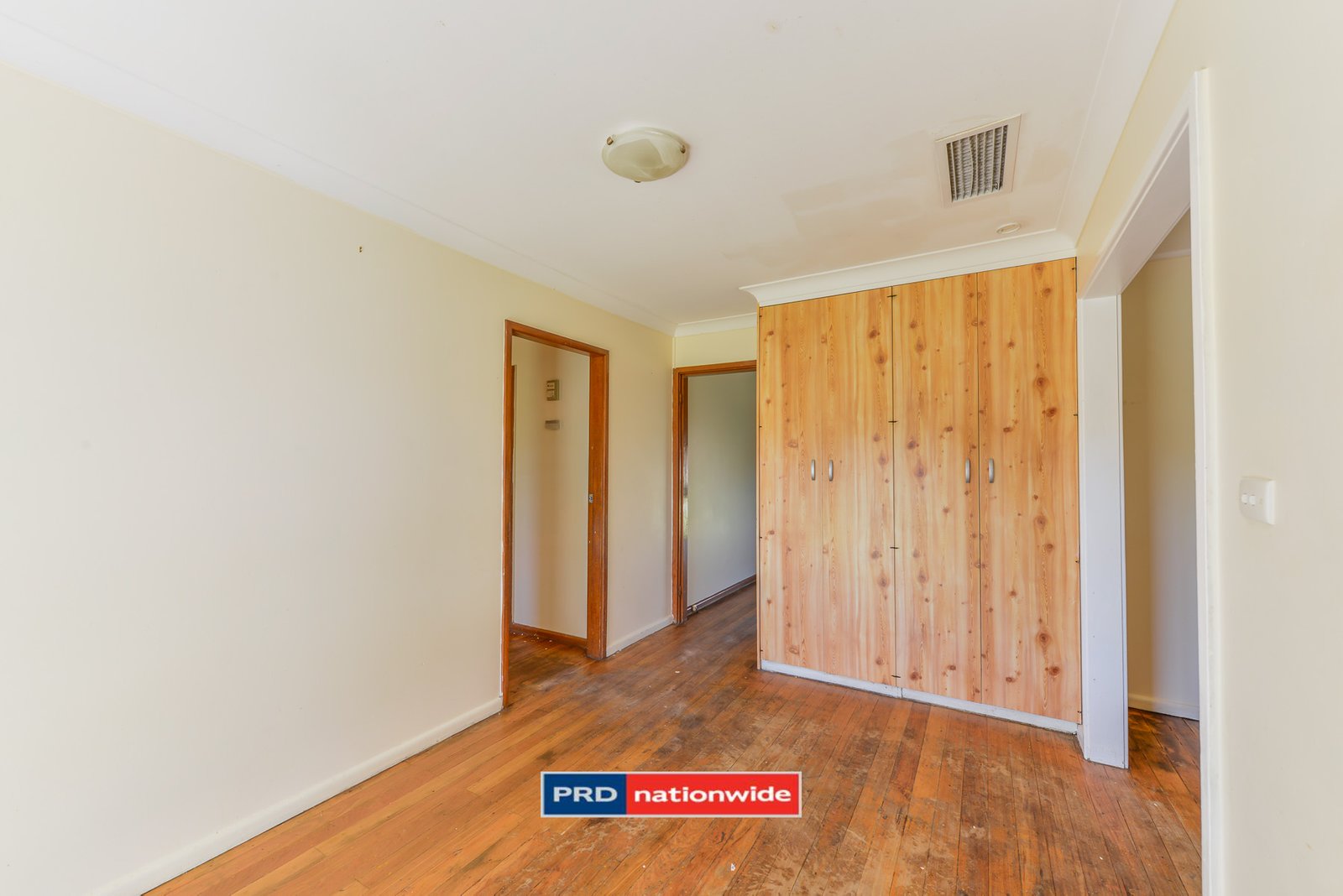 41 Cossa Street TAMWORTH 9