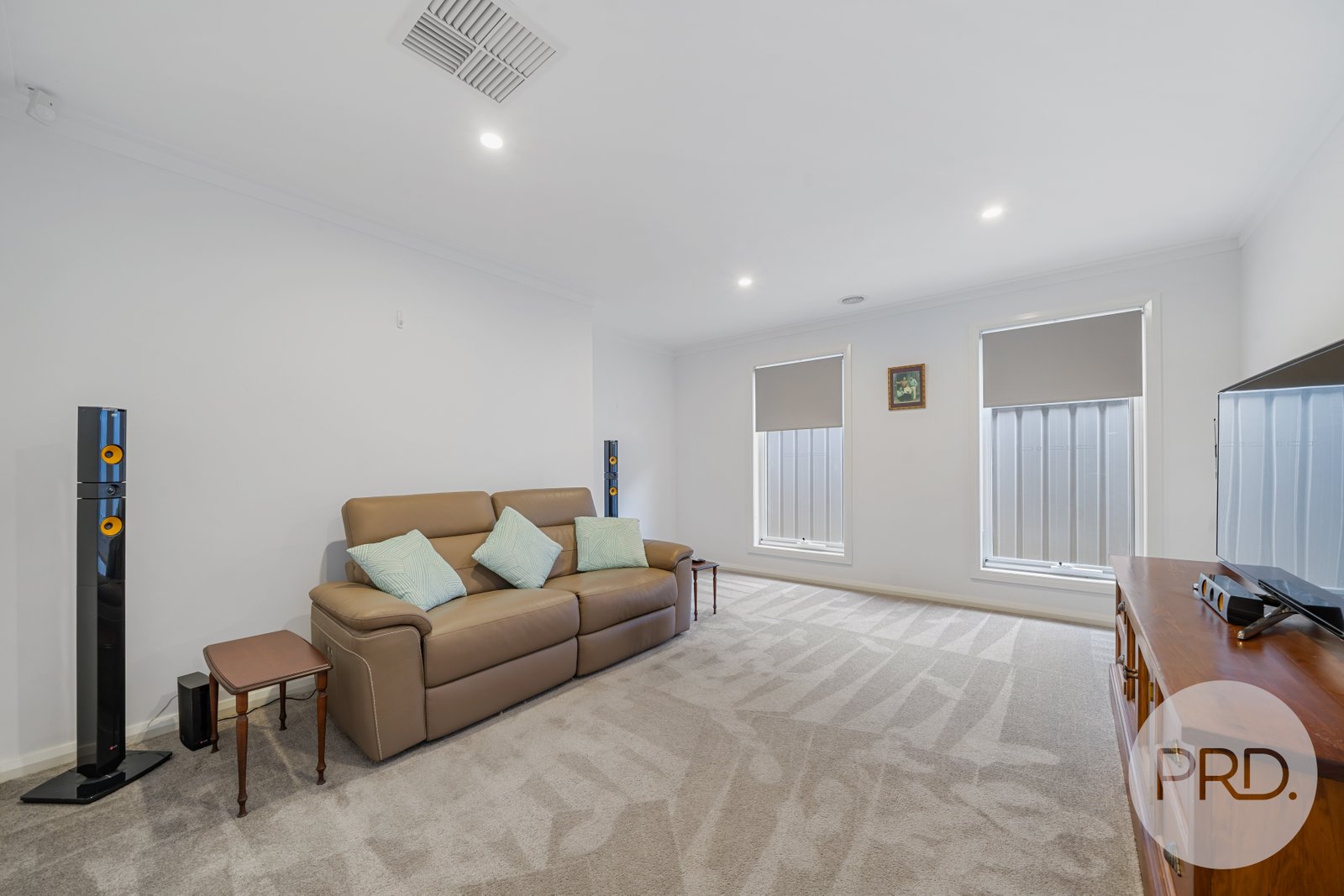 4/1 Craft Street LAKE ALBERT 4