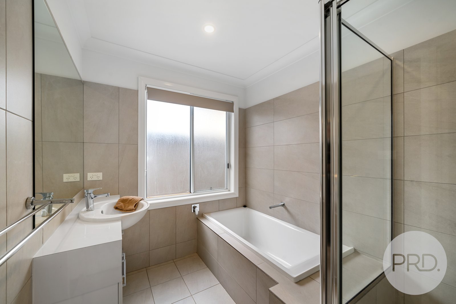 4/1 Craft Street LAKE ALBERT 11