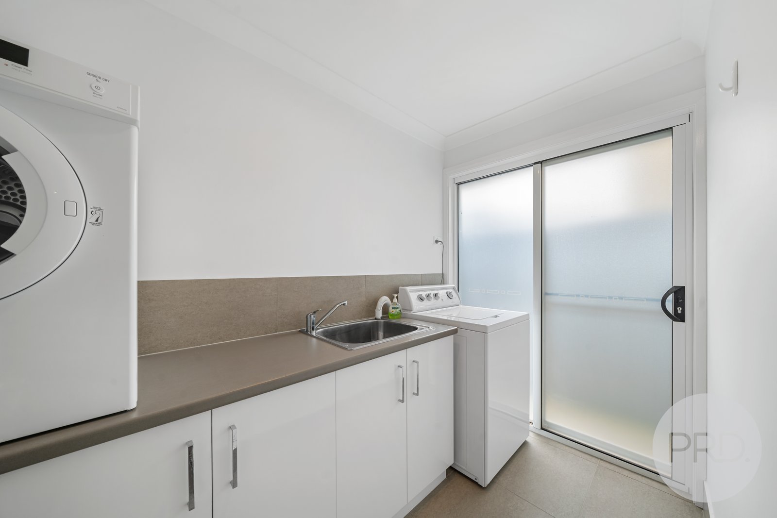 4/1 Craft Street LAKE ALBERT 12