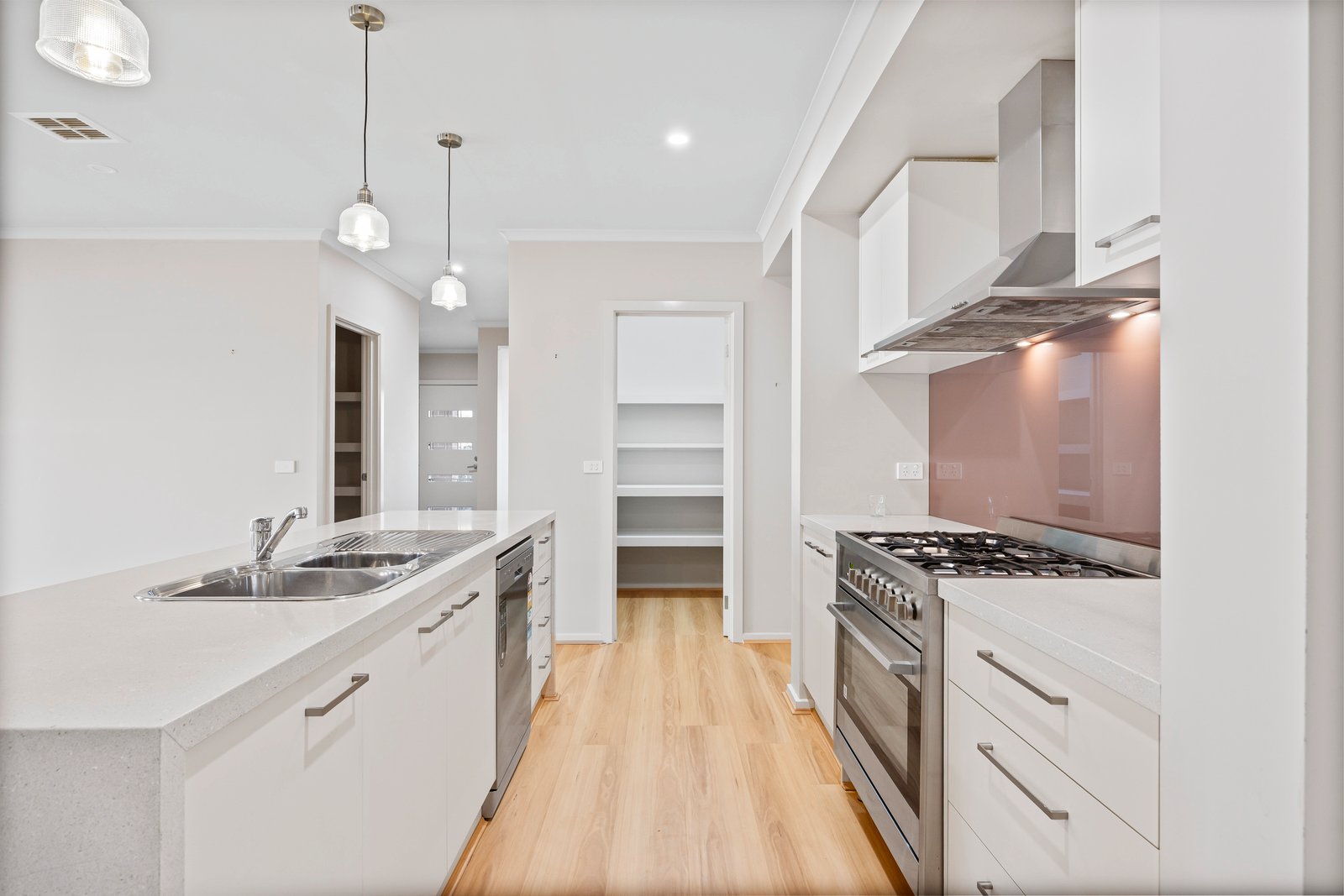Gallery: 41 Cuzens Road