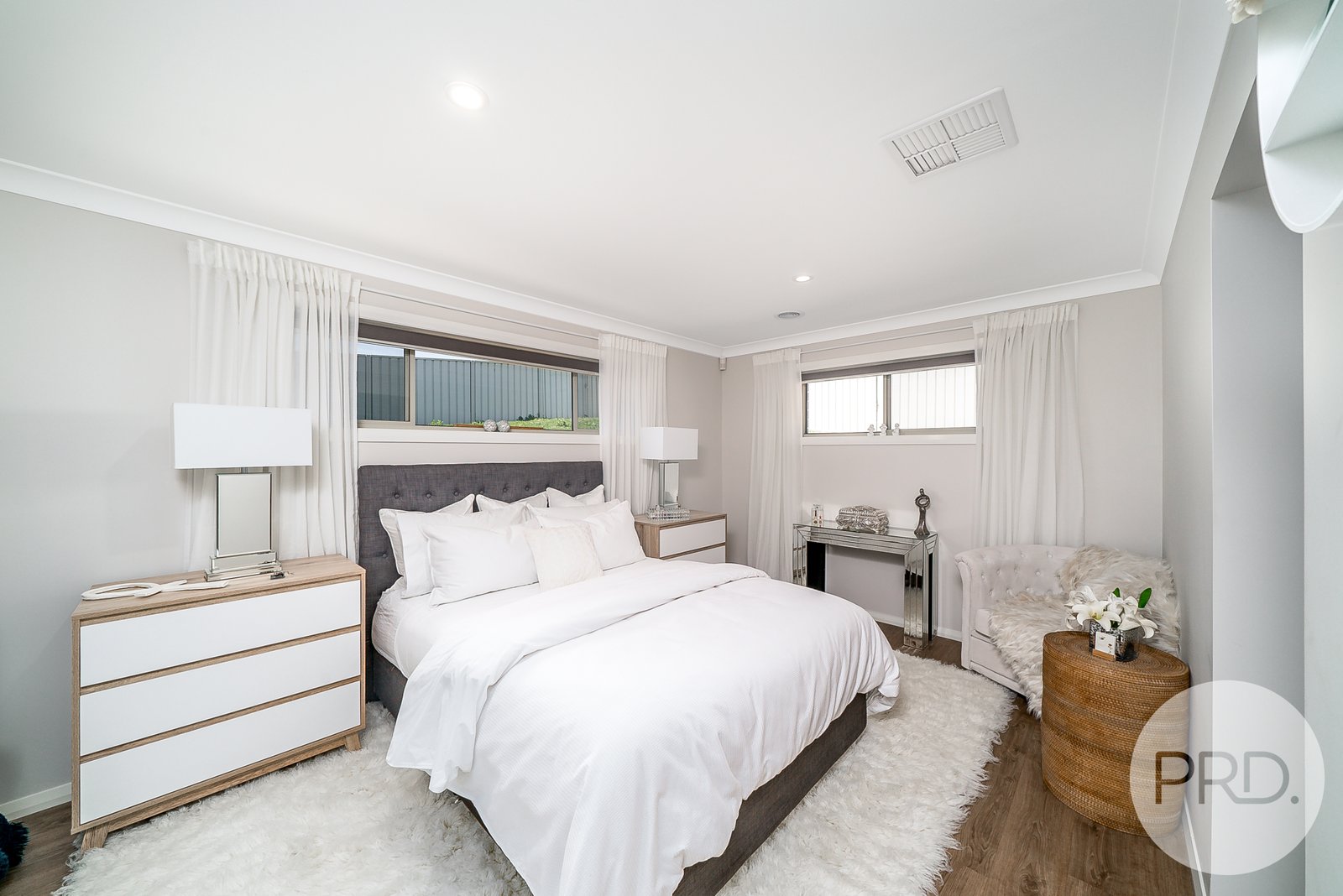 41 Deakin Avenue LLOYD 6