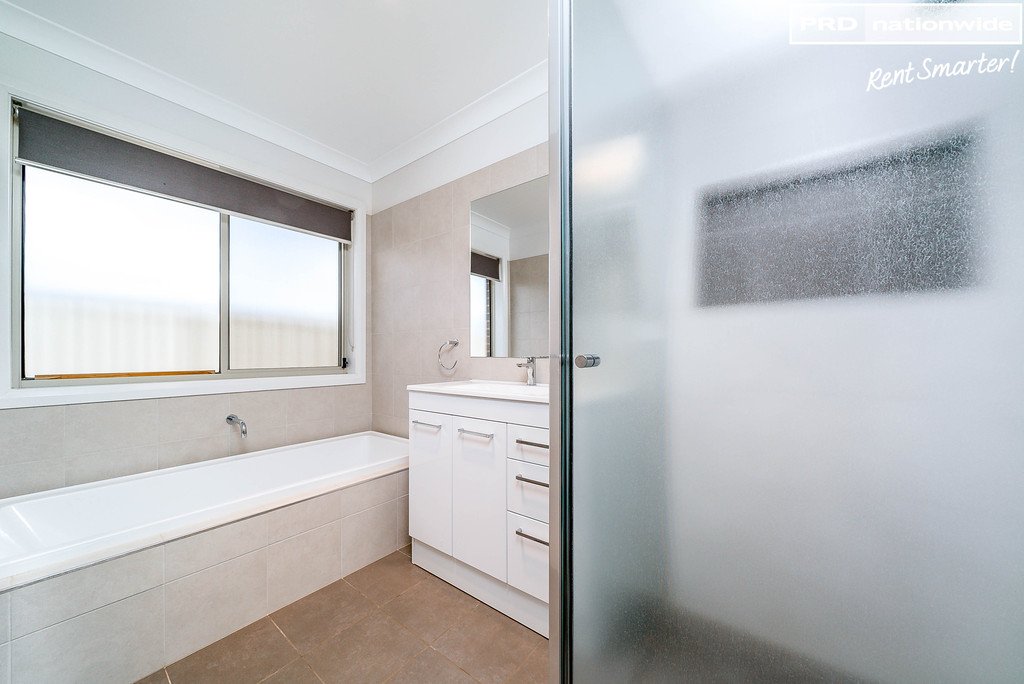 41 Deakin Avenue LLOYD 7