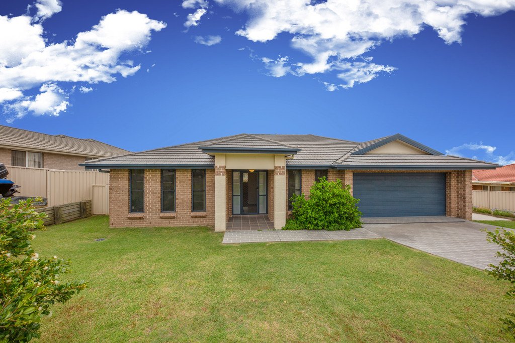 41 Devon Street GRETA 1