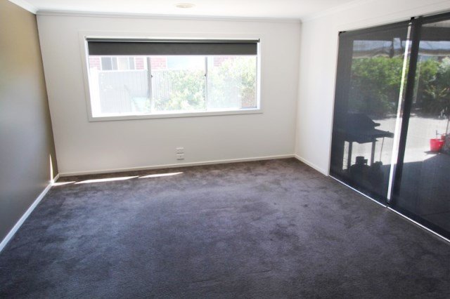 41 Dorset Drive ALFREDTON 3