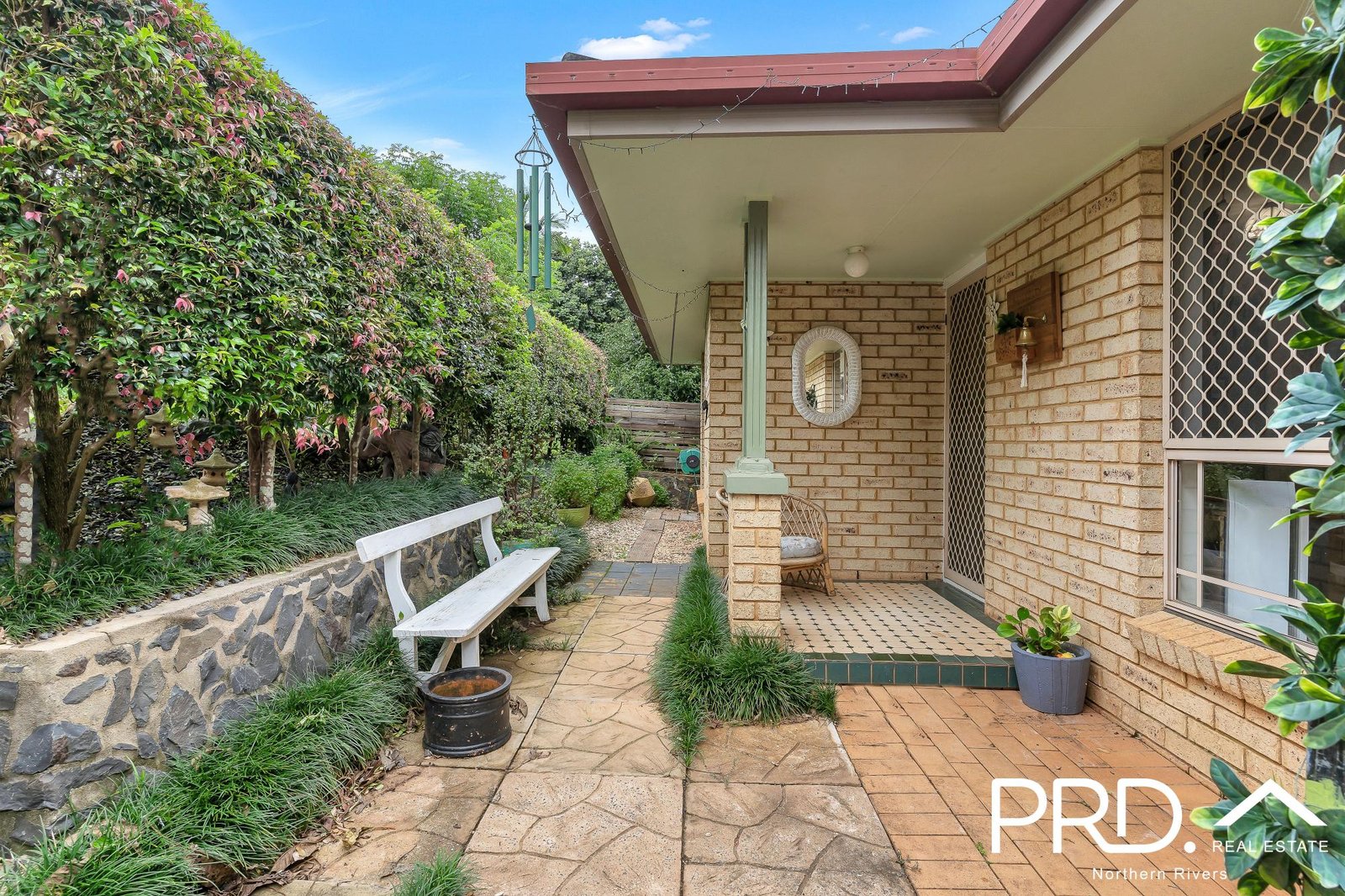 41 Dudley Drive GOONELLABAH 12