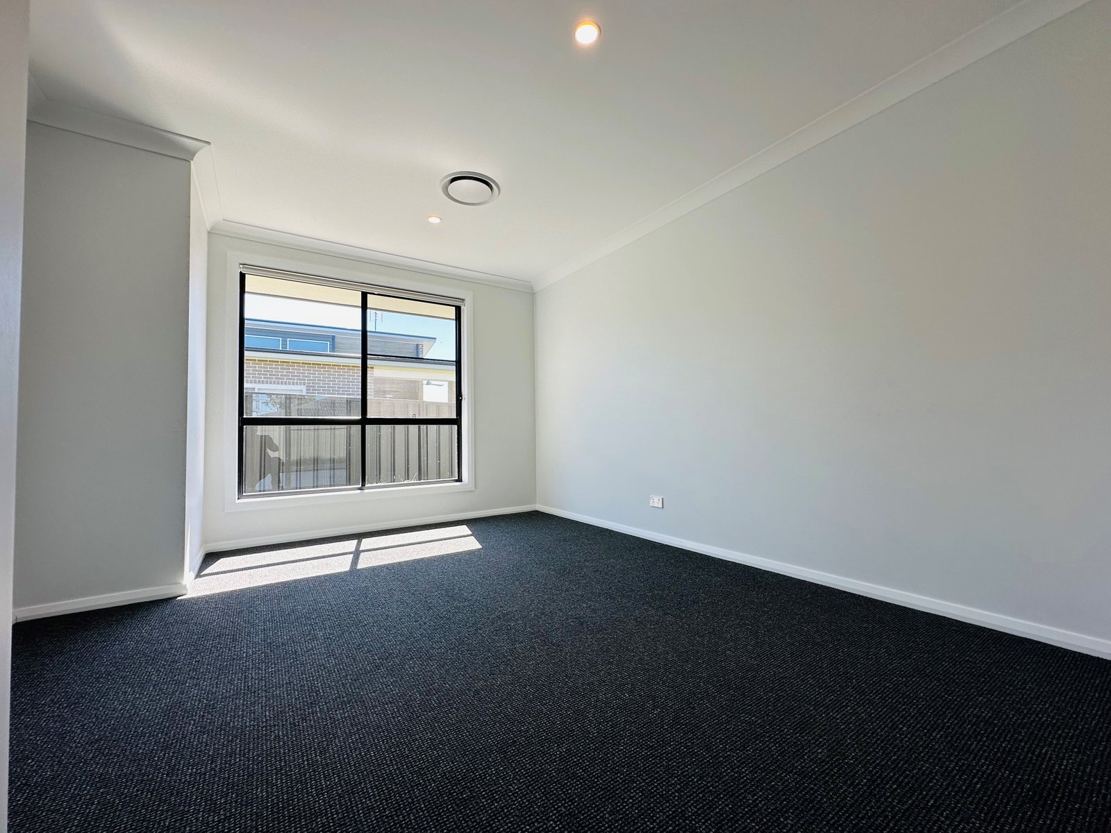 41 Eagle Avenue TAMWORTH 10