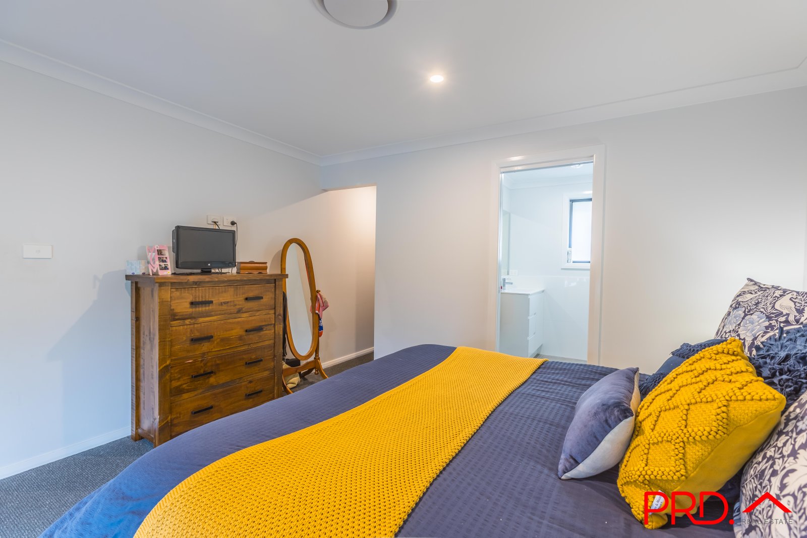41 Eagle Avenue TAMWORTH 18