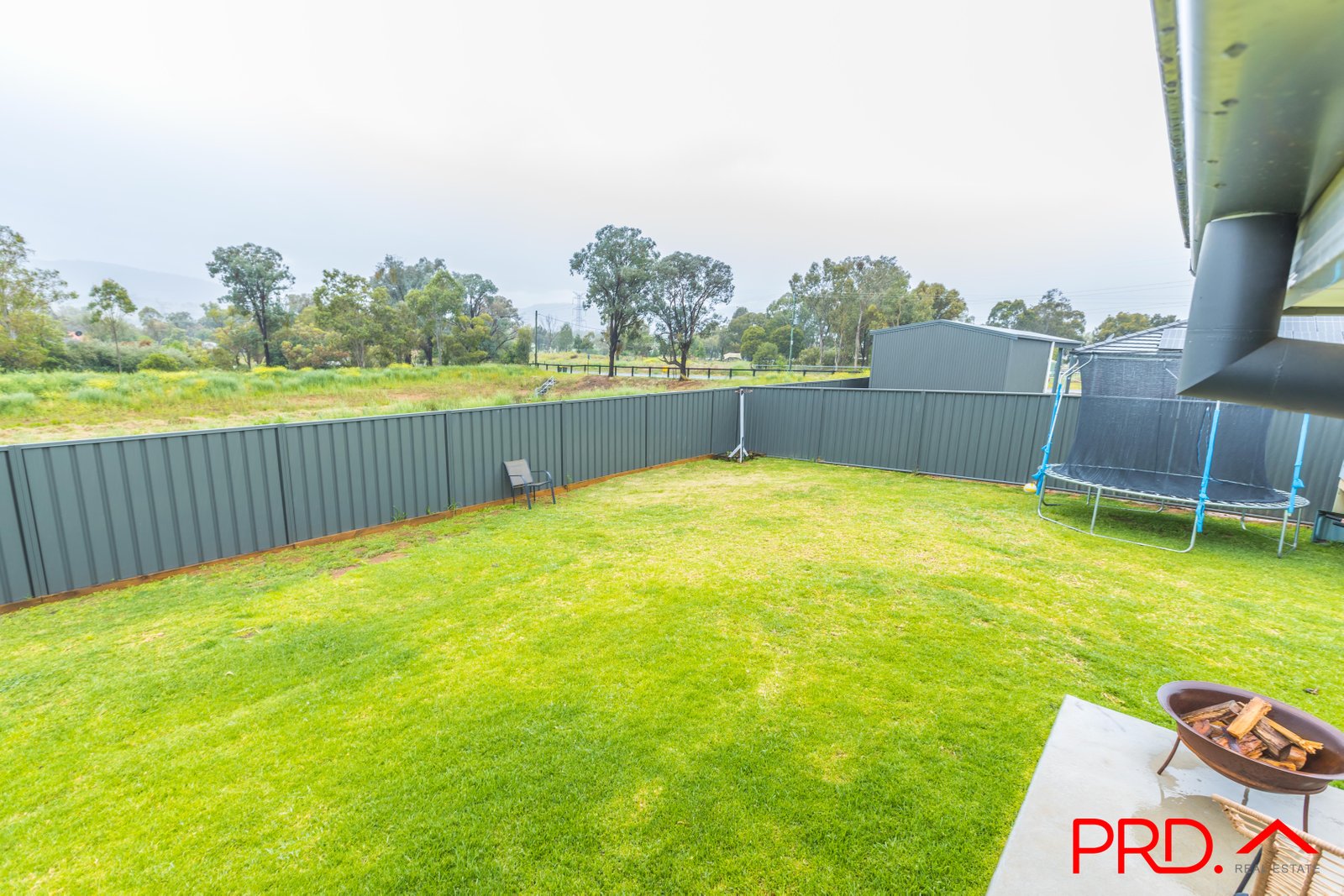41 Eagle Avenue TAMWORTH 24