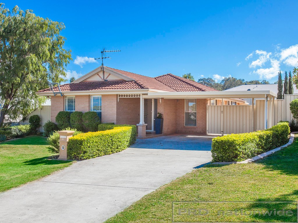 41 Evans Street GRETA 1