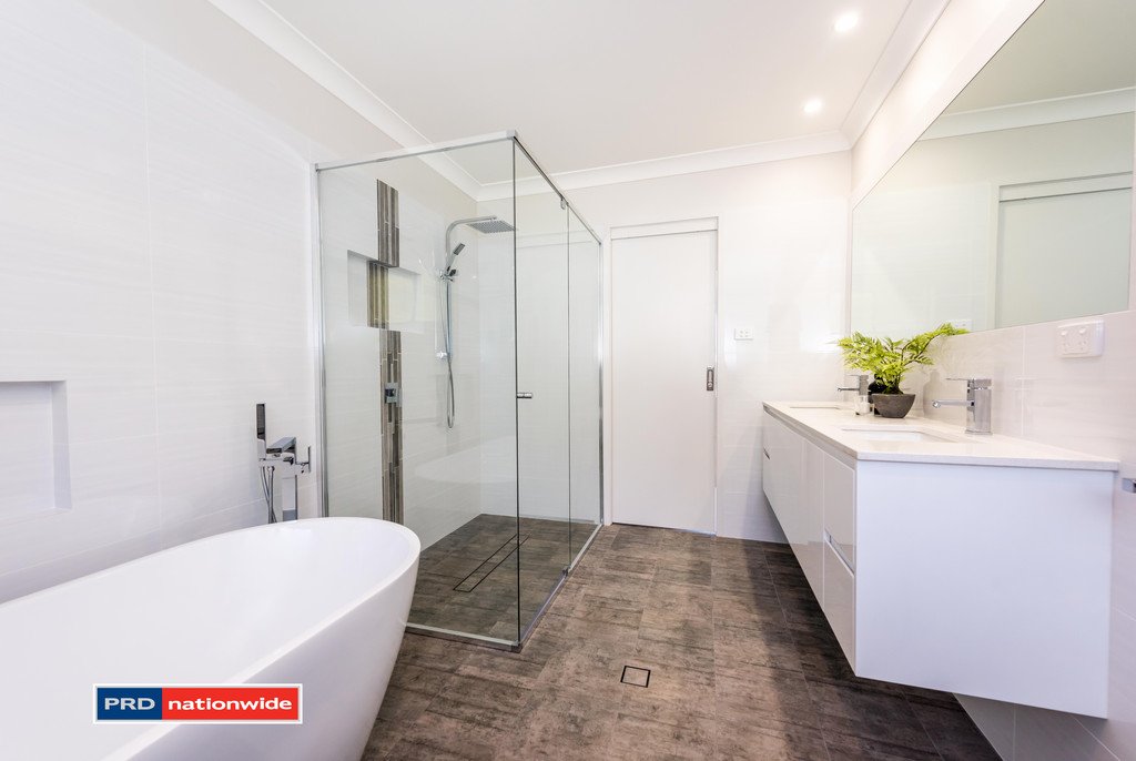 41 Galoola Drive NELSON BAY 24