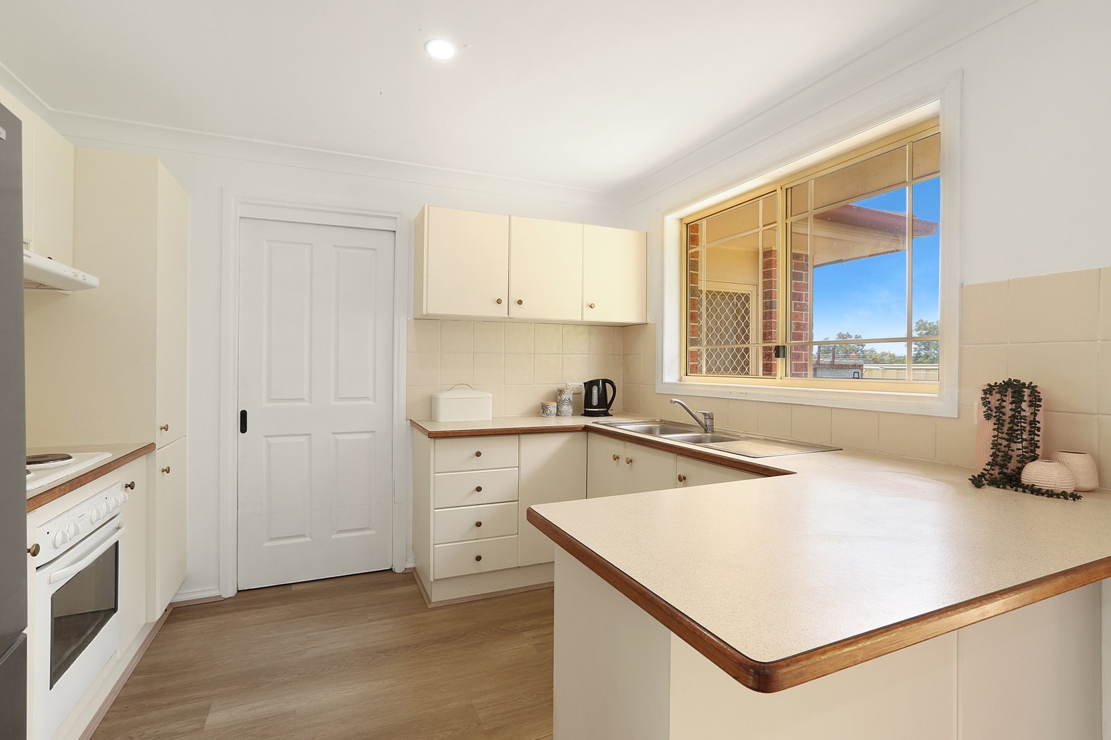 4/1 Gilba Road KOONAWARRA 2