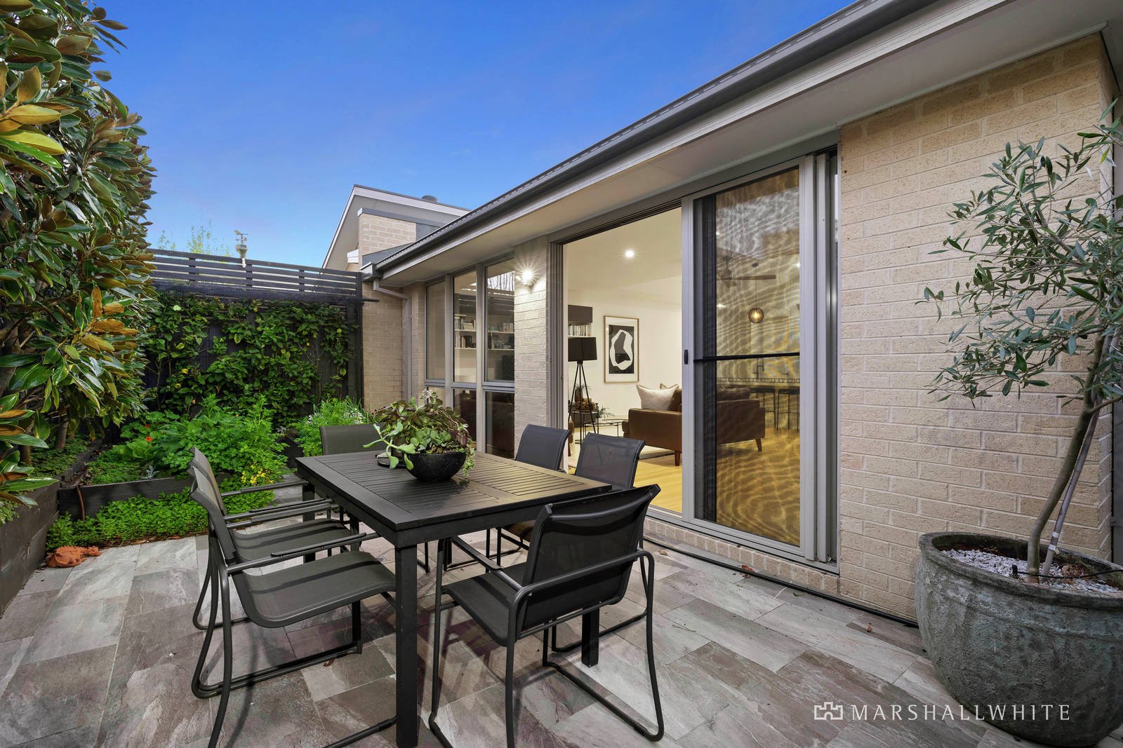 41 Gleneagles Avenue, Mornington, VIC