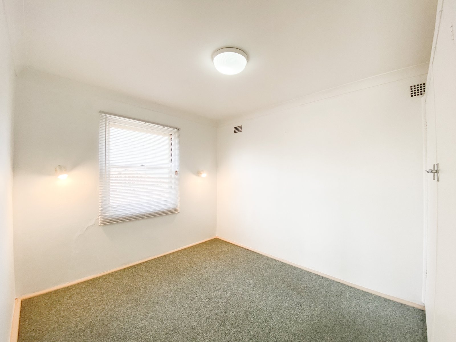 4/1 Government Road SHOAL BAY 8