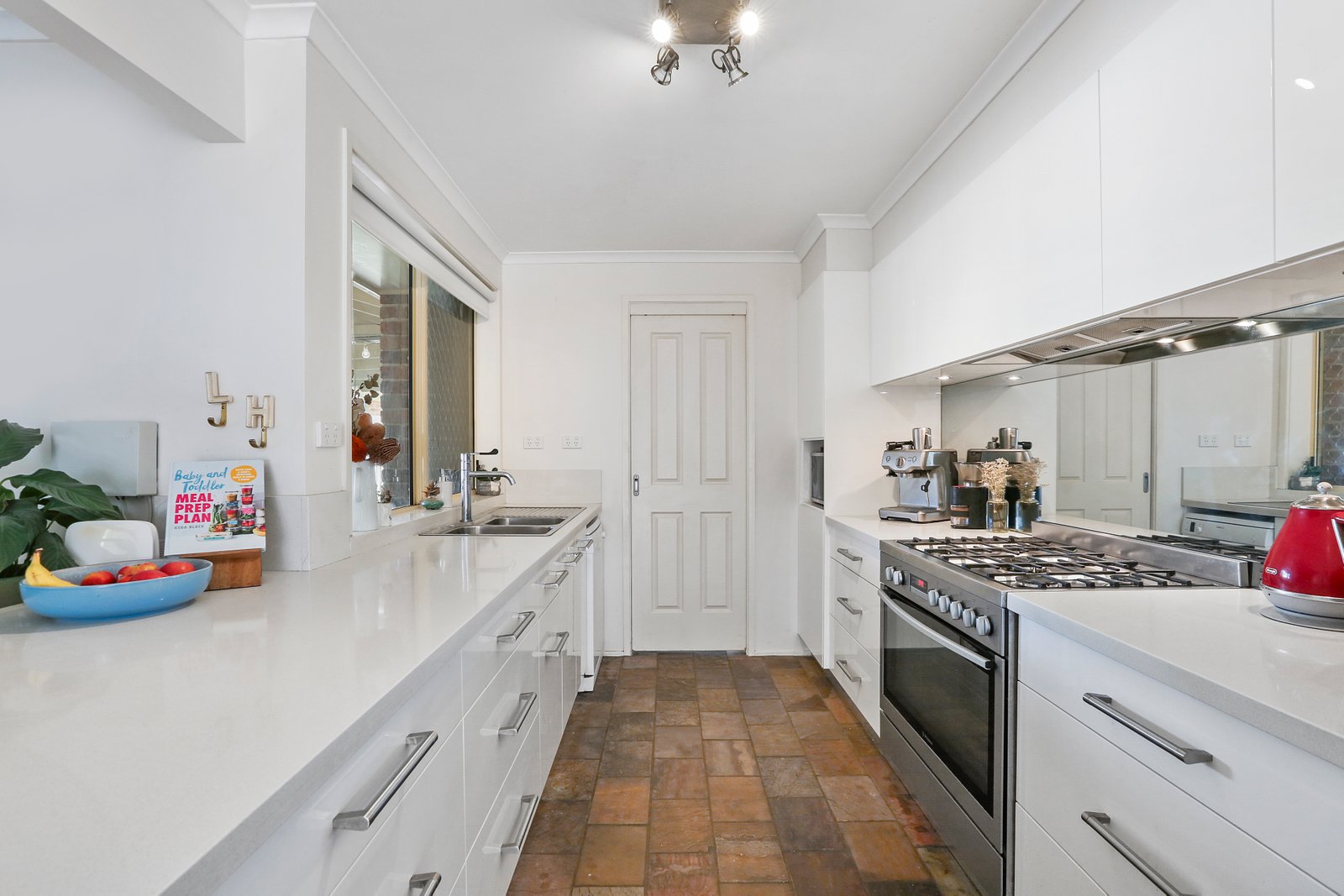 41 Habeda Avenue HORSLEY 3