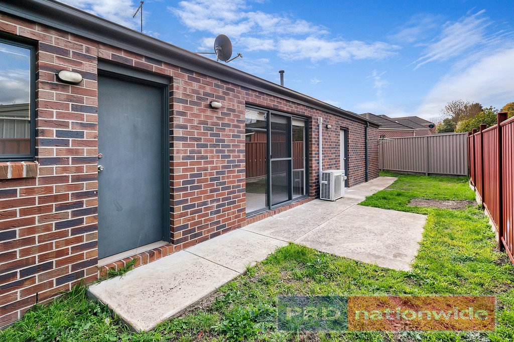 4/1 Hillside Drive BALLARAT NORTH 12