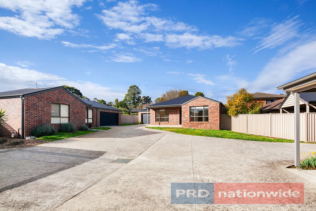 4/1 Hillside Drive BALLARAT NORTH 13