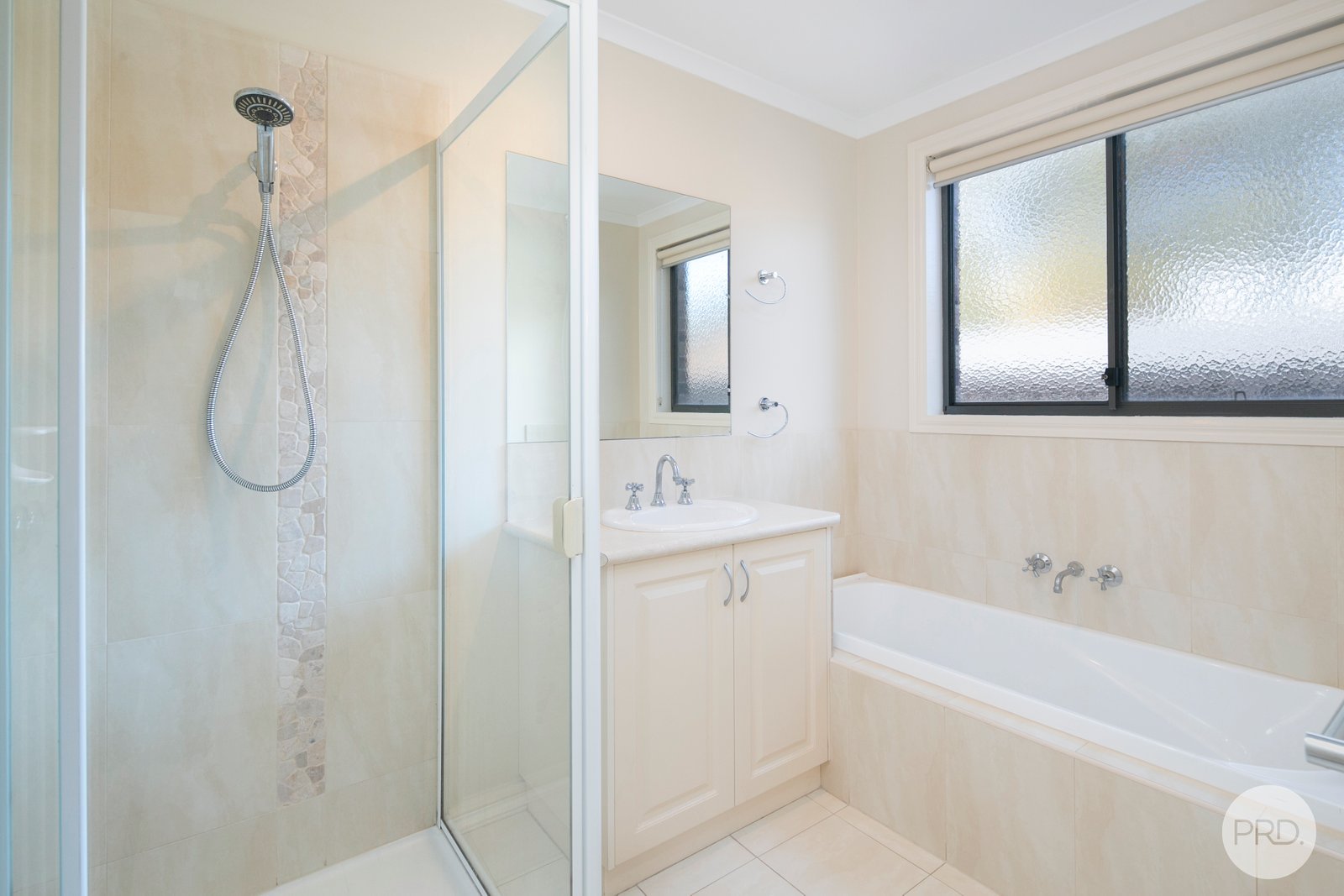 4/1 Hillside Drive BALLARAT NORTH 9