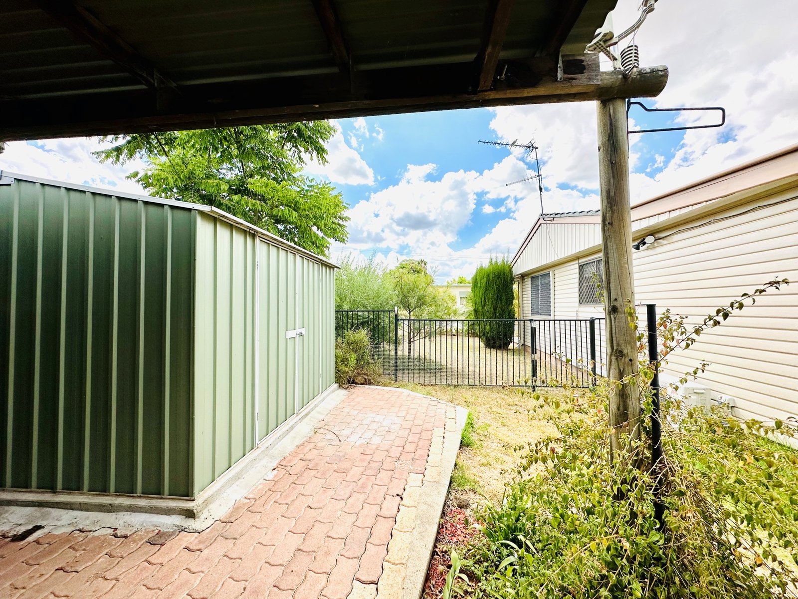 41 Holland Street TAMWORTH 17