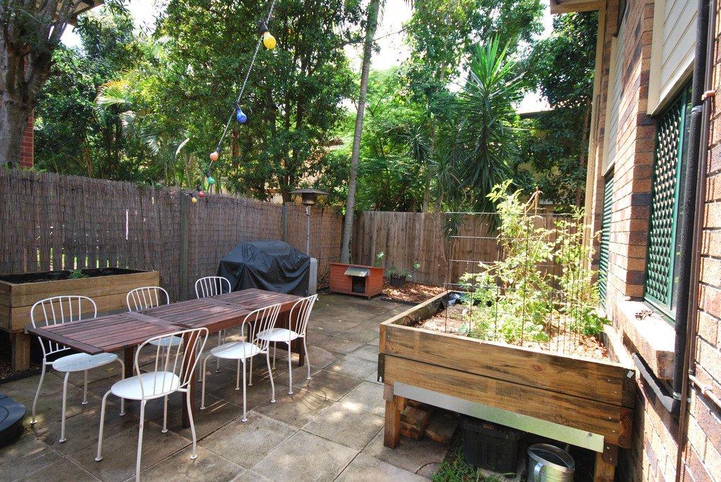 4/1 Karri Court BURLEIGH HEADS 8