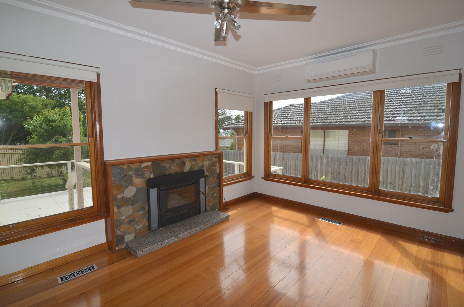 Gallery: 41 Kinlock Street