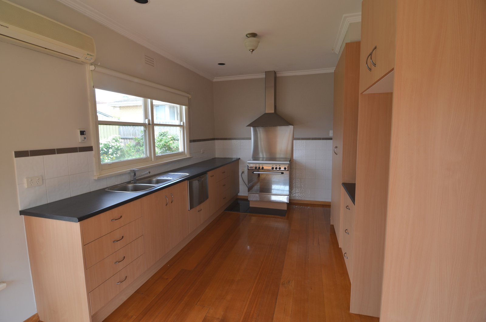 Gallery: 41 Kinlock Street