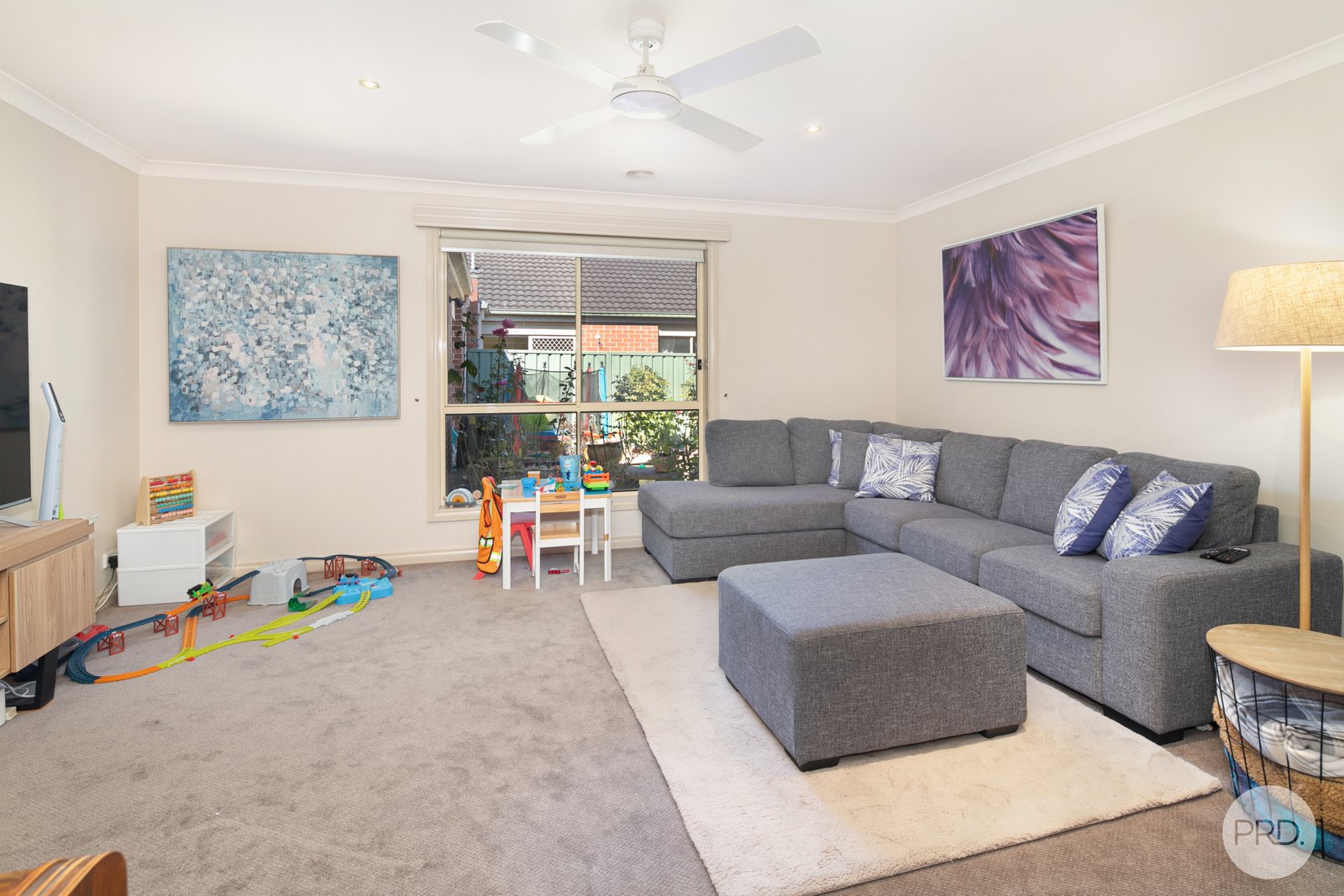 41 Lake Gardens Avenue LAKE GARDENS 4