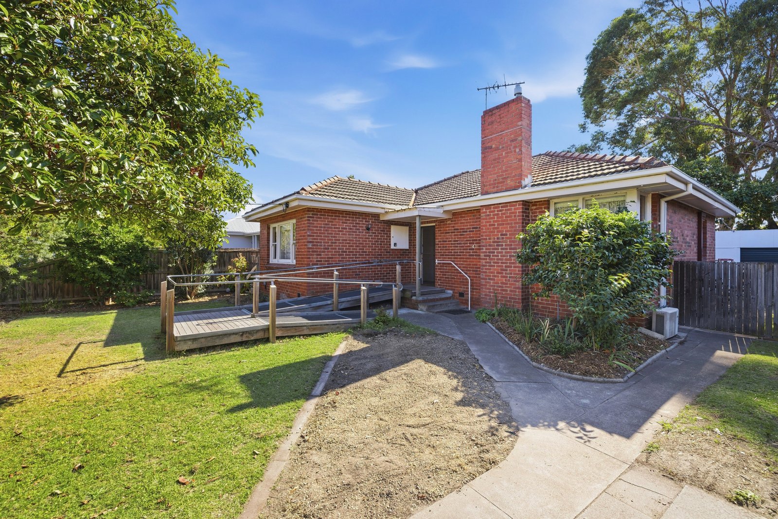 Gallery: 41 Latham Street