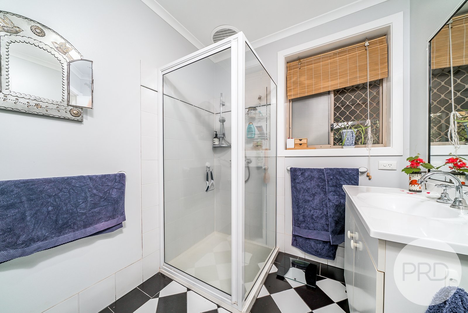 4/1 Leena Place WAGGA WAGGA 9