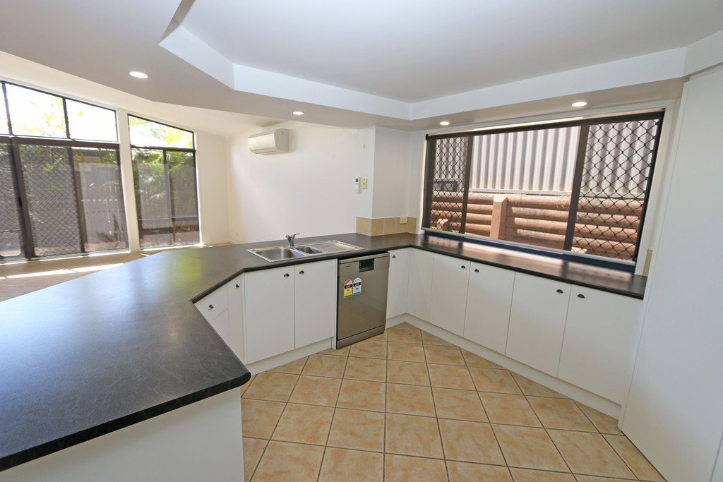 41 Lillywood Circuit MOLENDINAR 2