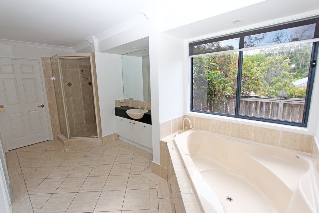 41 Lillywood Circuit MOLENDINAR 8