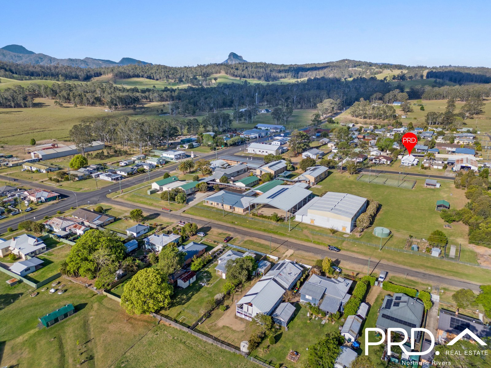 41 Lindsay Street WOODENBONG 4