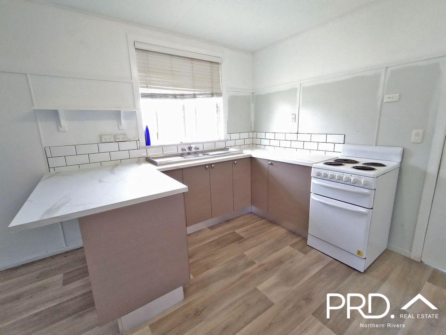 41 Lindsay Street WOODENBONG 11