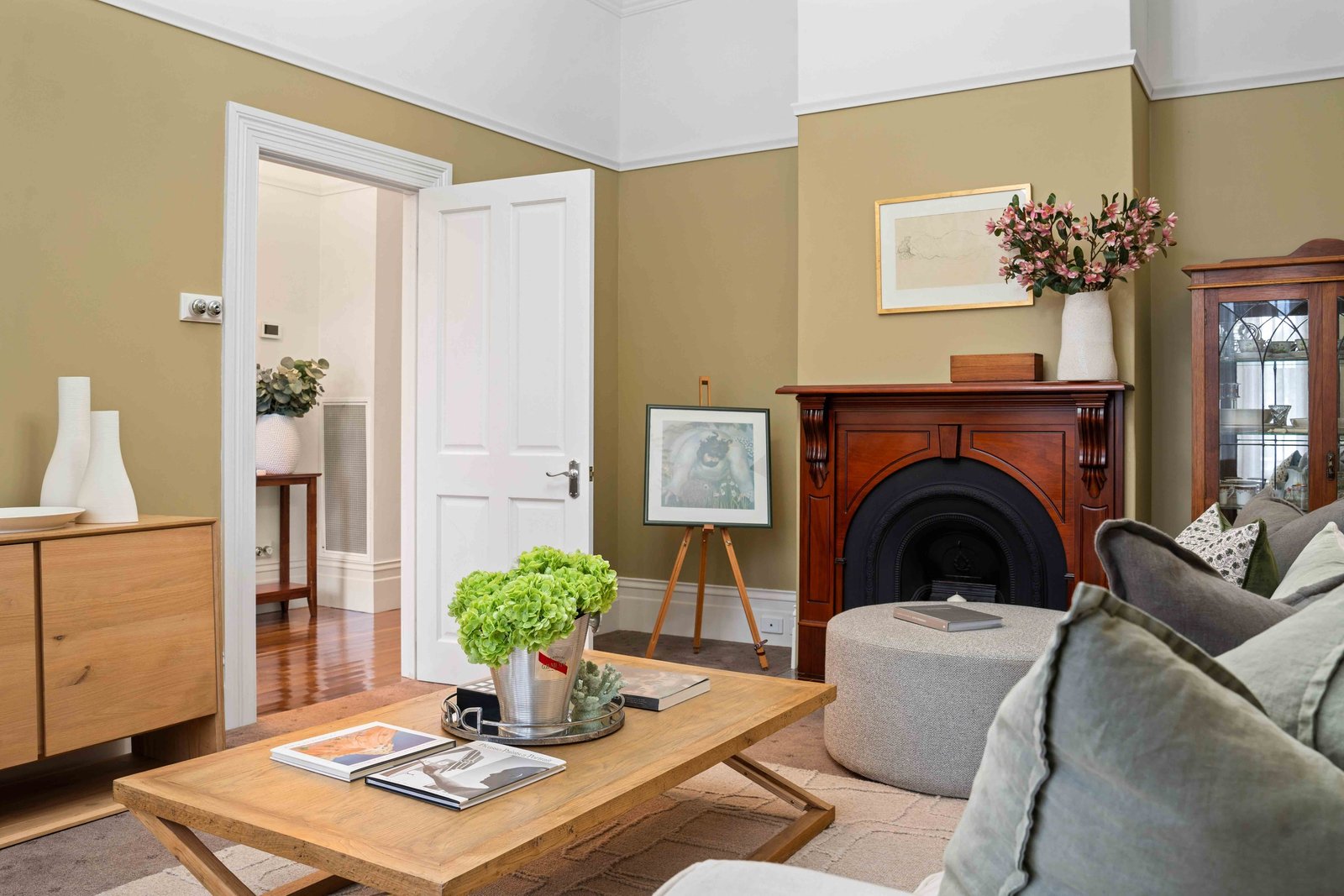 Gallery: 41 Loch Avenue
