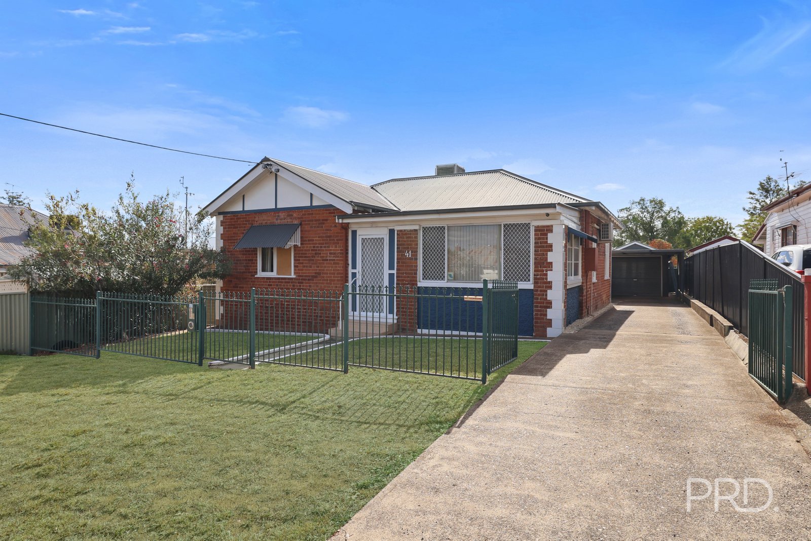 41 Mathews Street TAMWORTH 1