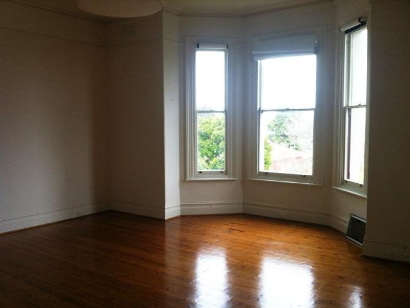 Gallery: 4/1 Maysbury Avenue