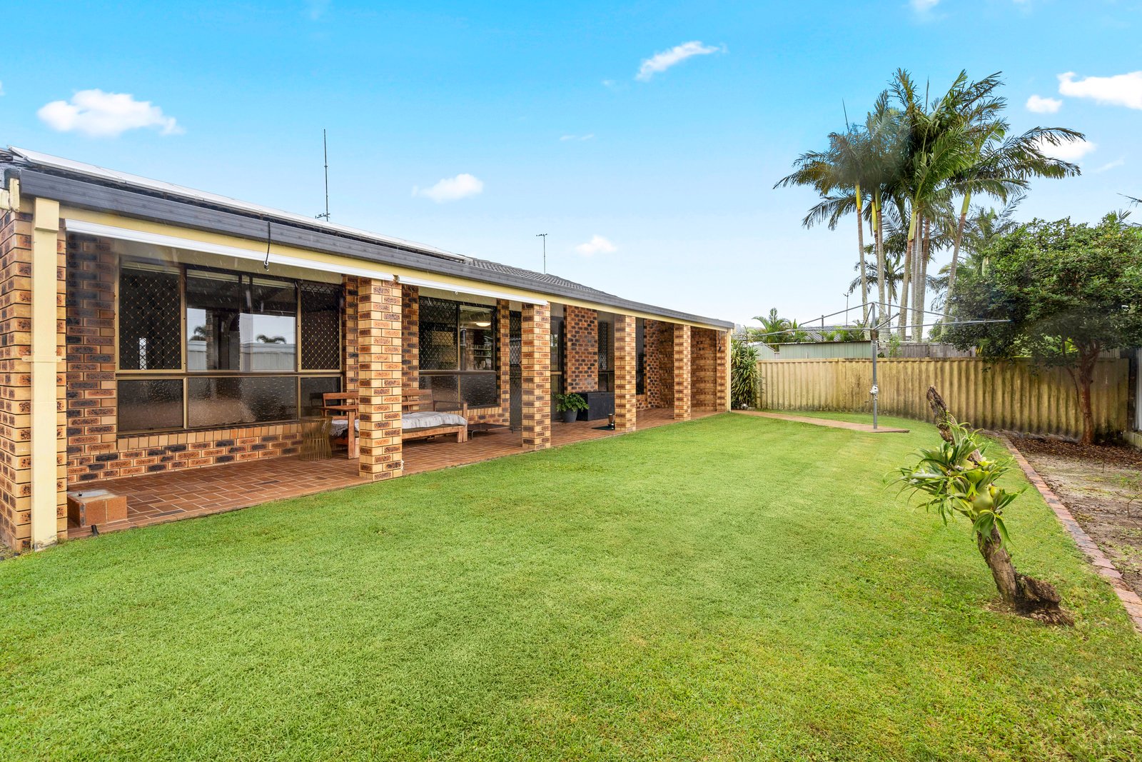 41 Melaleuca Drive PALM BEACH 2