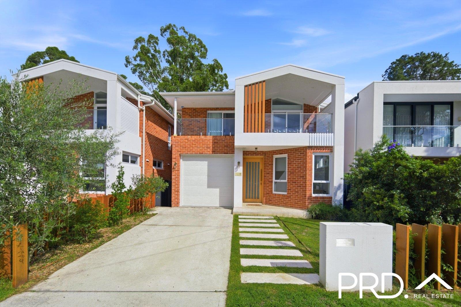 41 Monie Avenue EAST HILLS 1