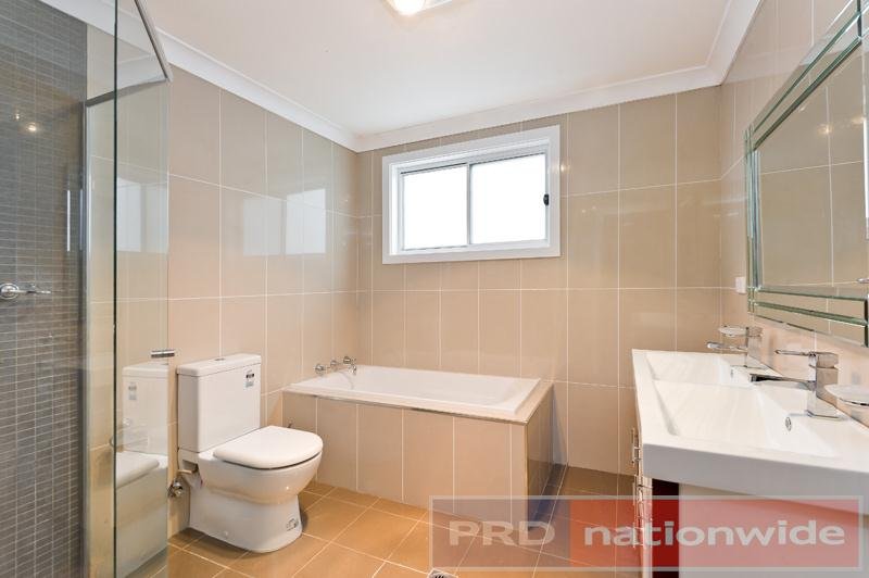 41 Monie Avenue EAST HILLS 5