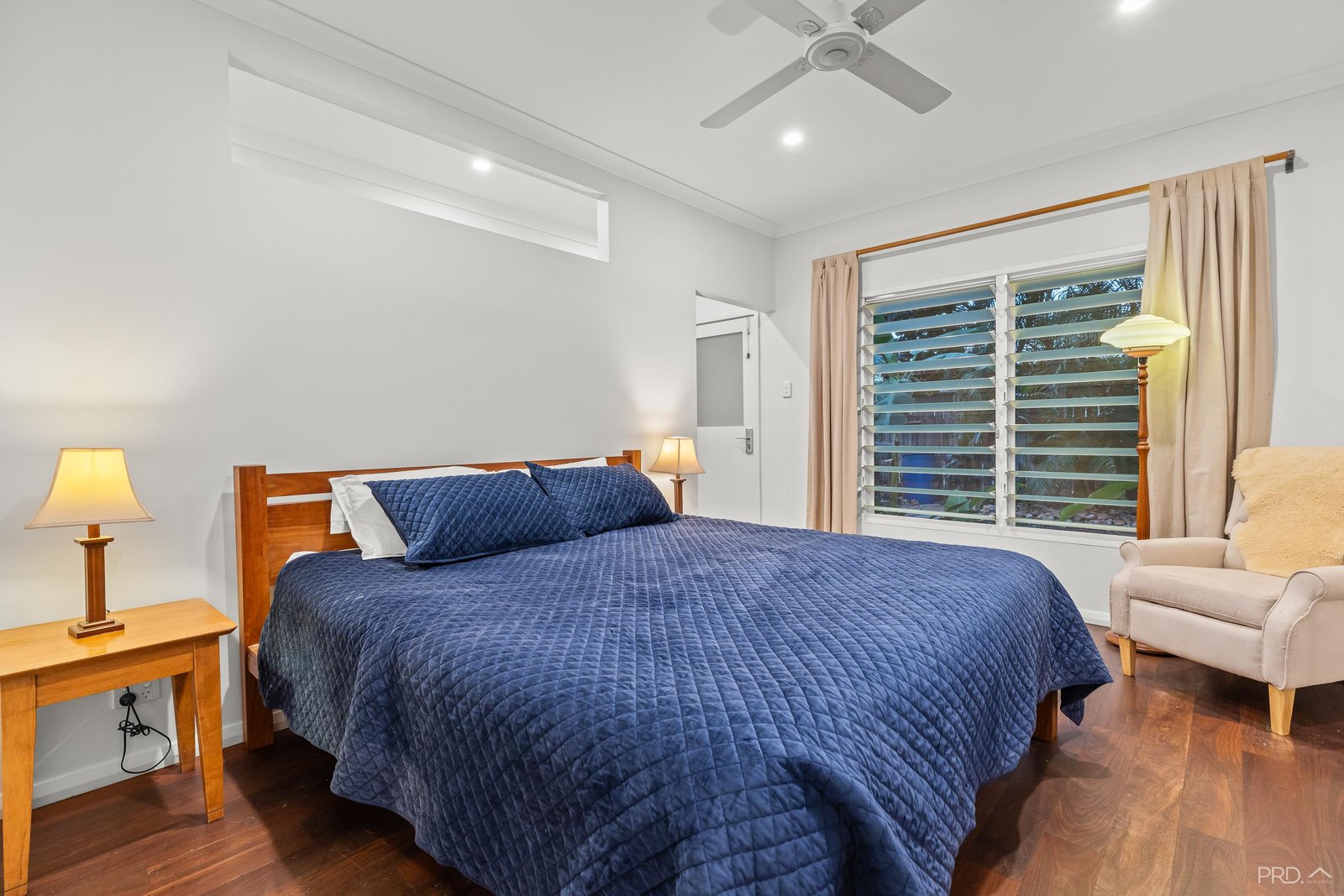 41 Nakamura Avenue BILINGURR 12