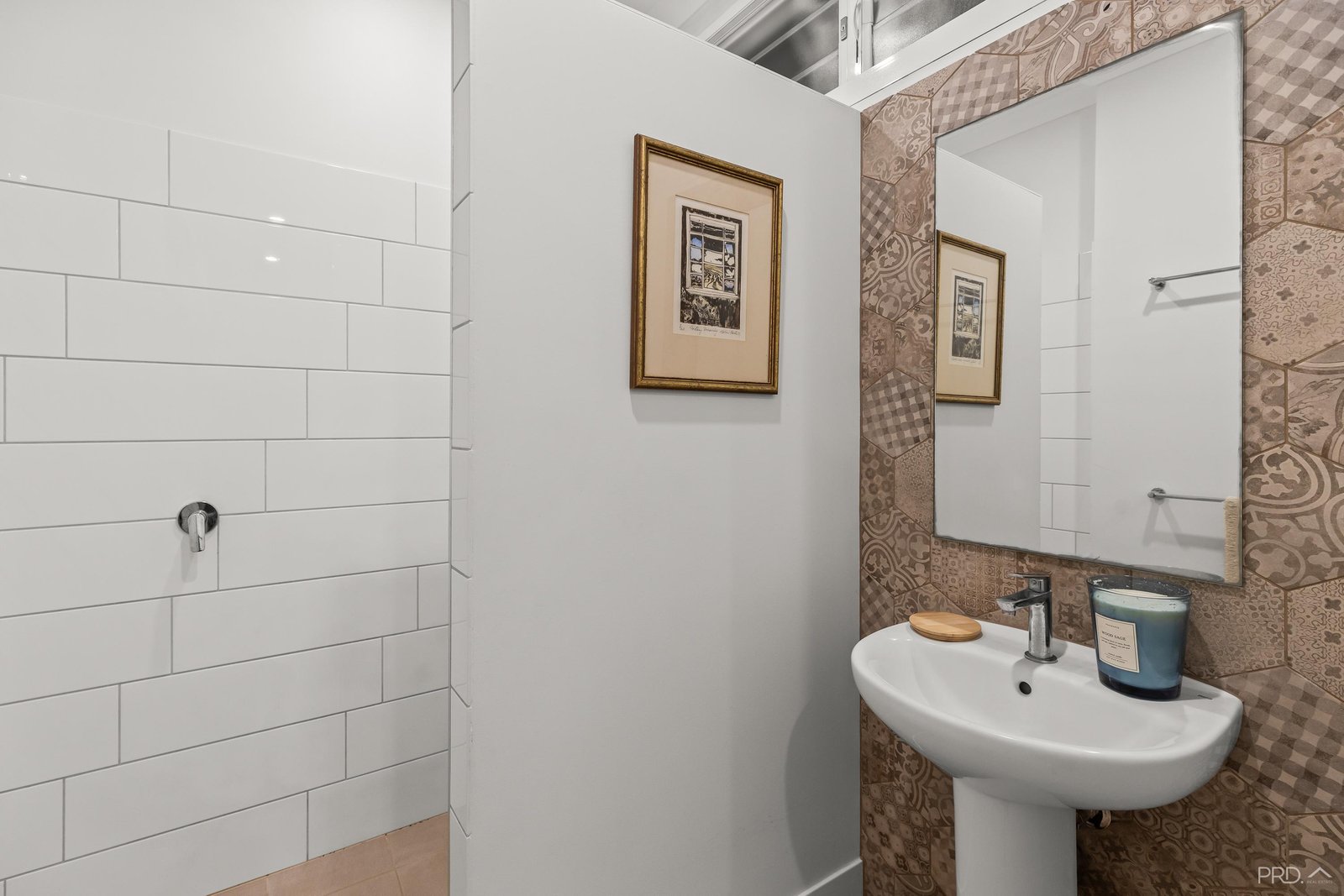 41 Nakamura Avenue BILINGURR 14