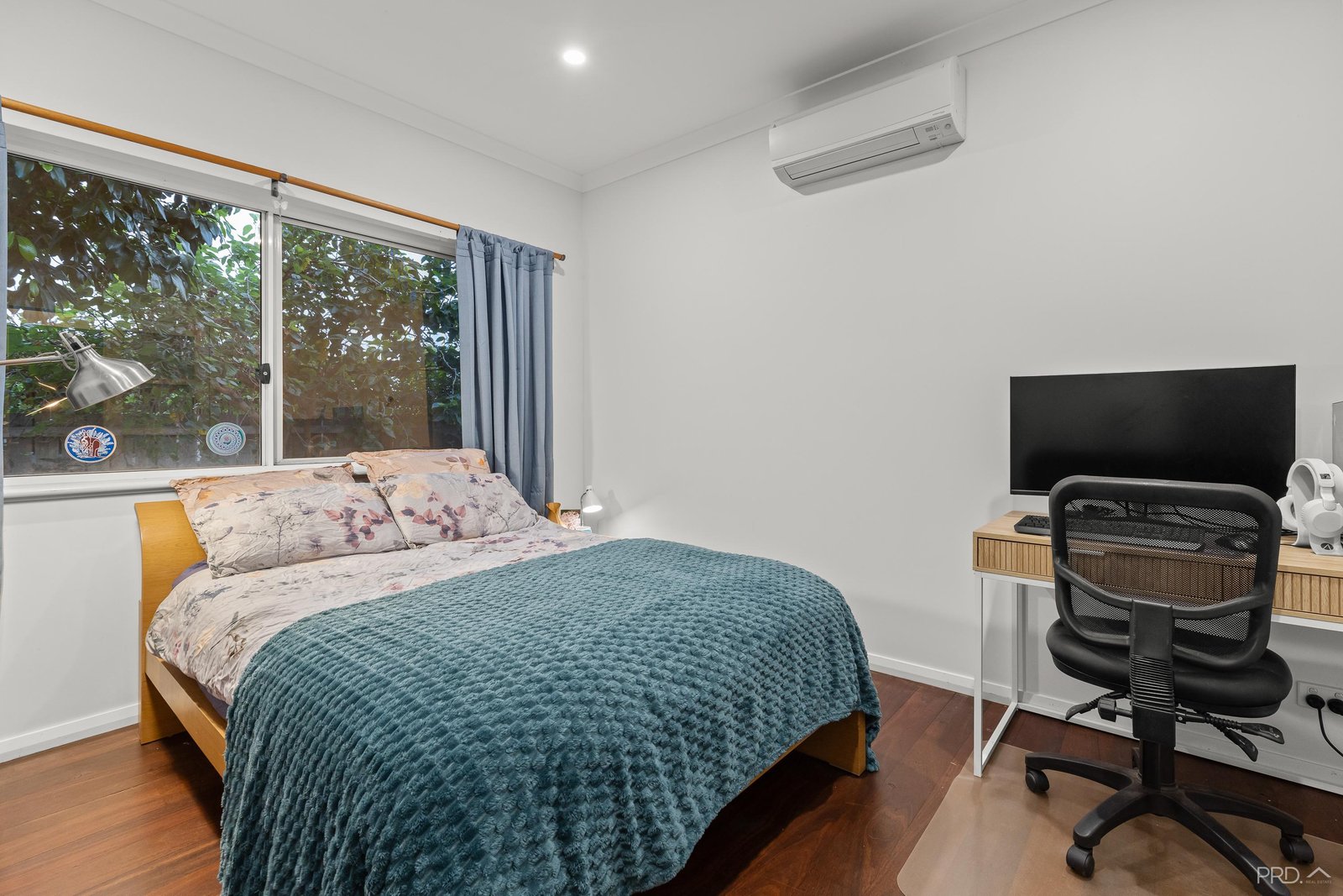 41 Nakamura Avenue BILINGURR 16