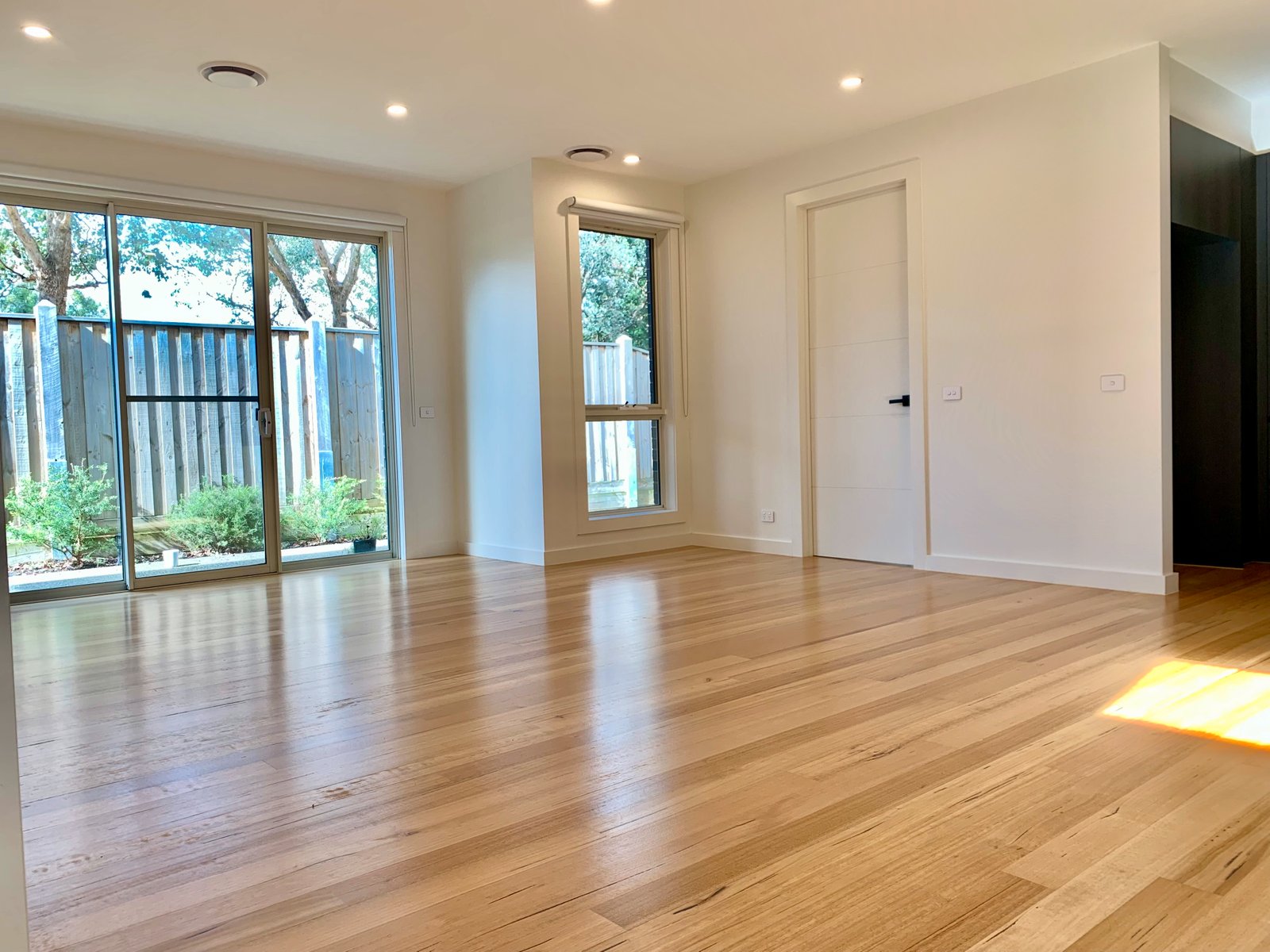 Real Estate and Property in 4/1 Parry Road, Eltham North, VIC