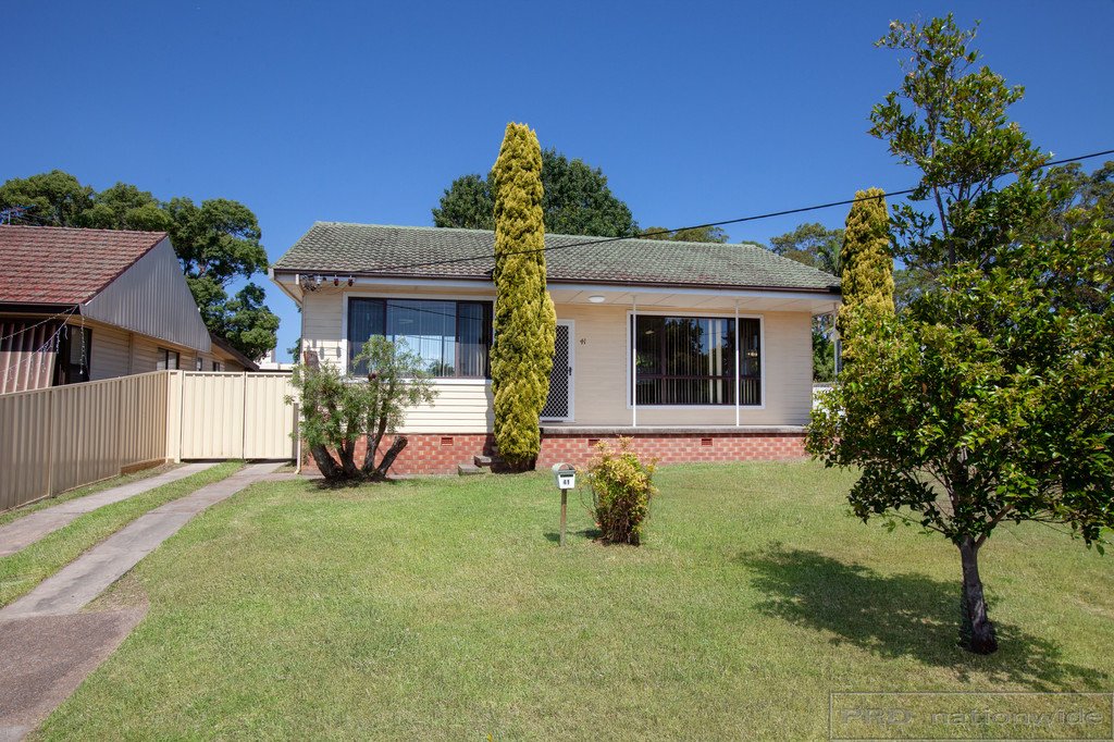 41 Pasadena Crescent BERESFIELD 15